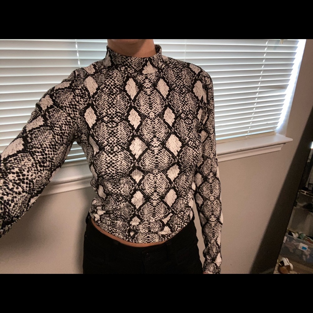 Snakeskin pattern tight high neck top